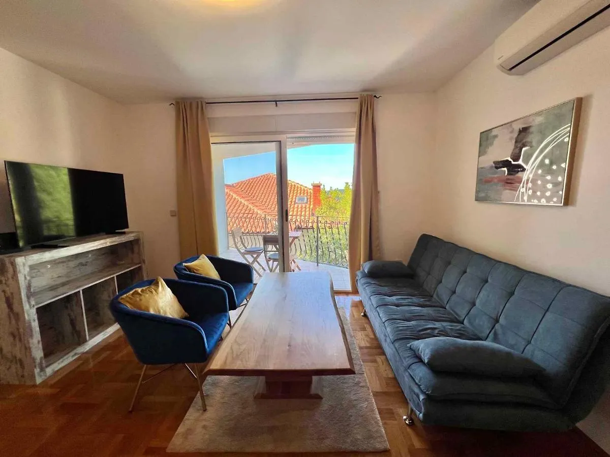 Apartments In Crikvenica 45022 Croatia